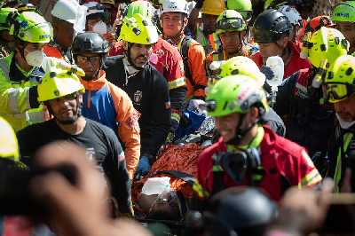Un rescate milagroso y una crisis sanitaria en ciernes