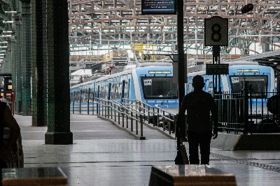 La CGT convocó a un paro nacional contra la destrucción de los derechos de los trabajadores